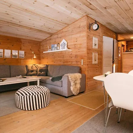 Feriehus 4 Person In Bl Vand *